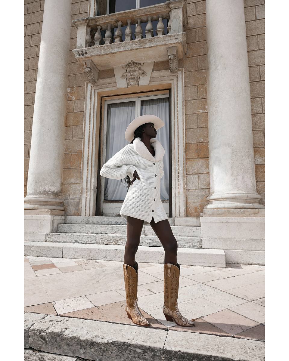 Off White