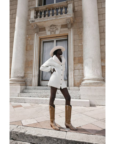 Off White